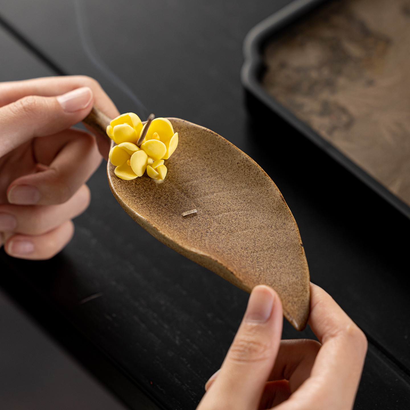 와비사비 세라믹 은행잎 향꽂이, 수제 오스만투스 스틱  - Incense Stick Holder 리뷰 및 가격