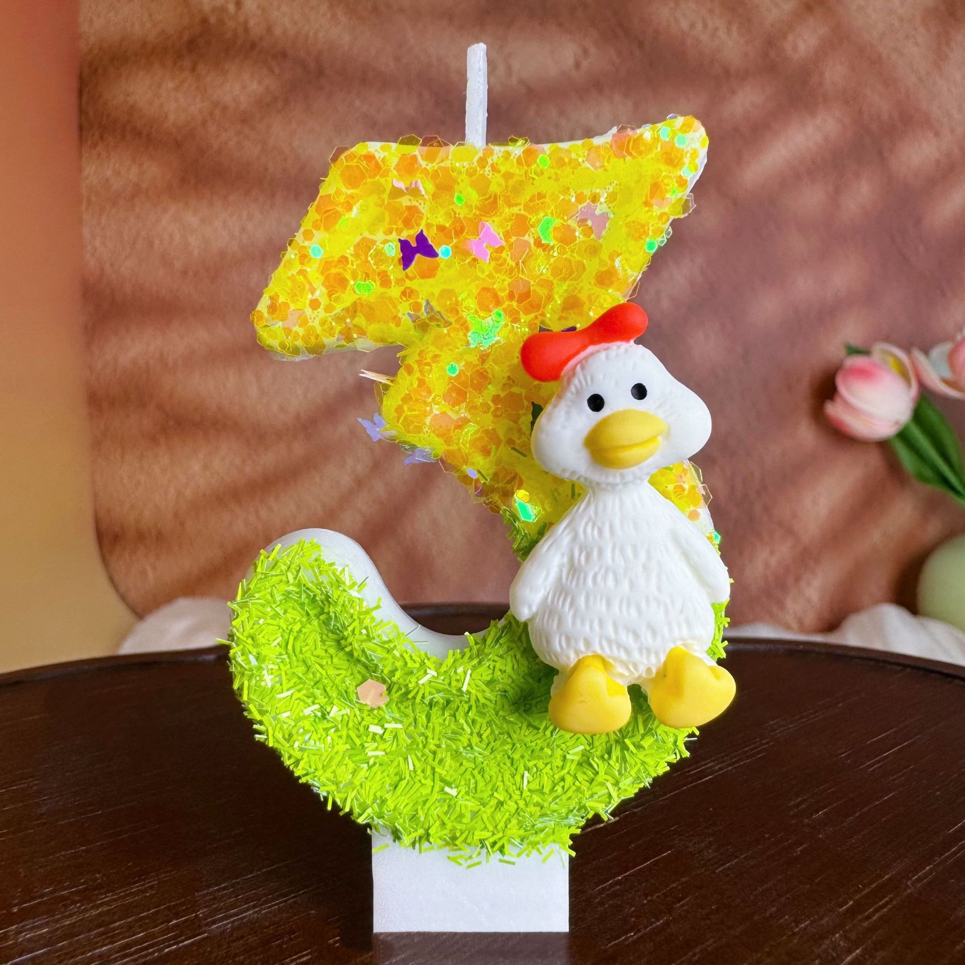 노란색과 초록색이 섞인 리본 모양의 작은 흰색 오리 모 - Home Decor Duck 리뷰 및 가격